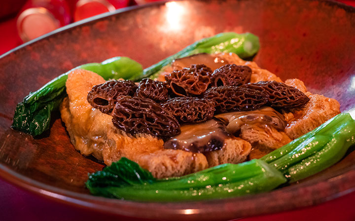 Braised Japanese Mushroom and Morel Mushroom with Bean Curd Sheet