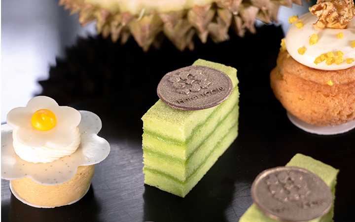 Malaysian Pandan Layer Cake