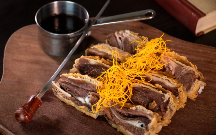 Crispy Lamb Brisket in Black Pepper Sauce