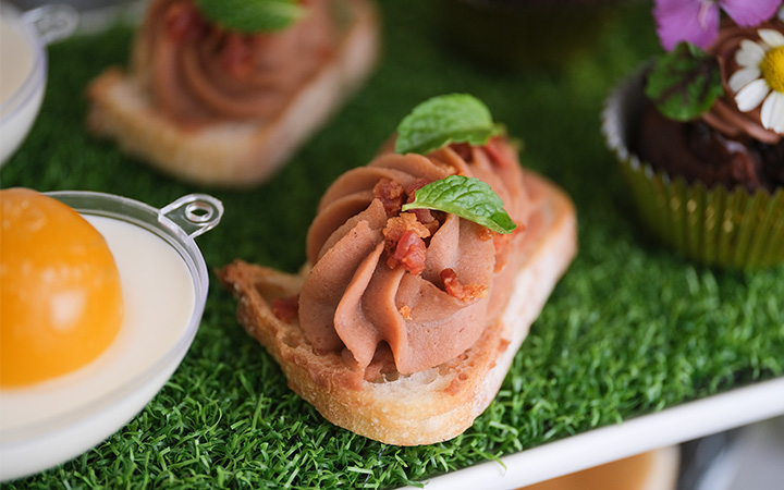 Chestnut Chocolate Bruschetta with Bacon Bit