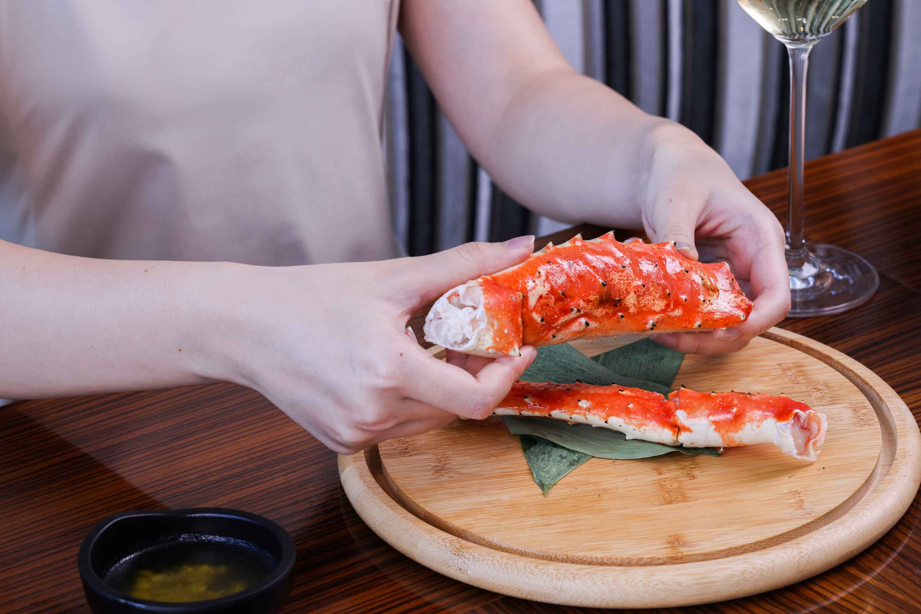 Grilled King Crab Leg