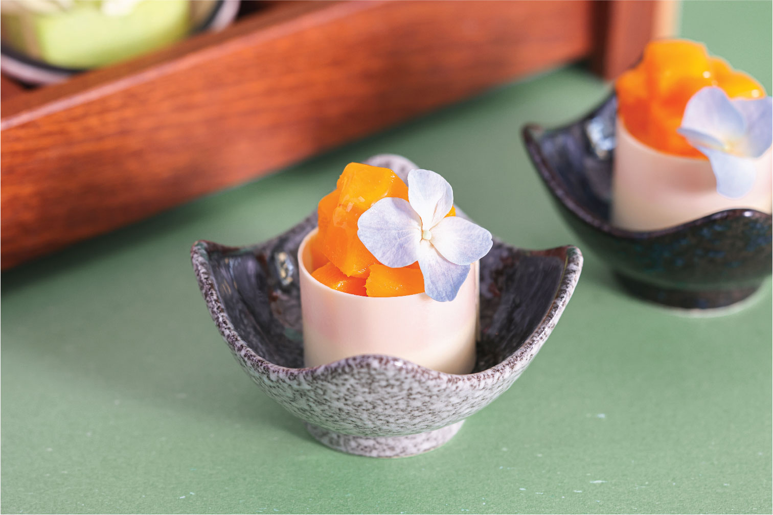 Miyazaki Mango Cheesecake with Crumble Cookies