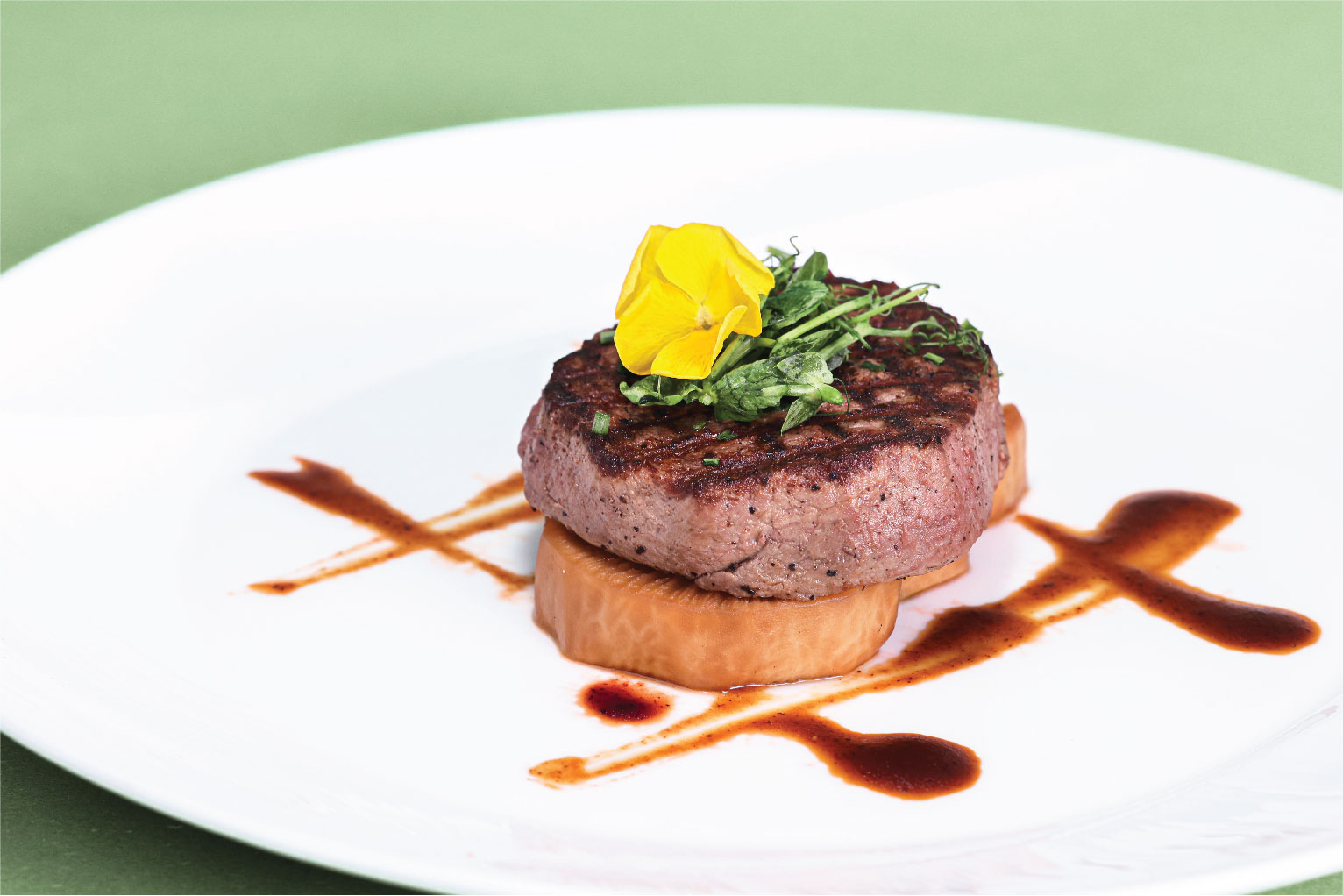 Pan-fried Beef Tenderloin with White Turnip